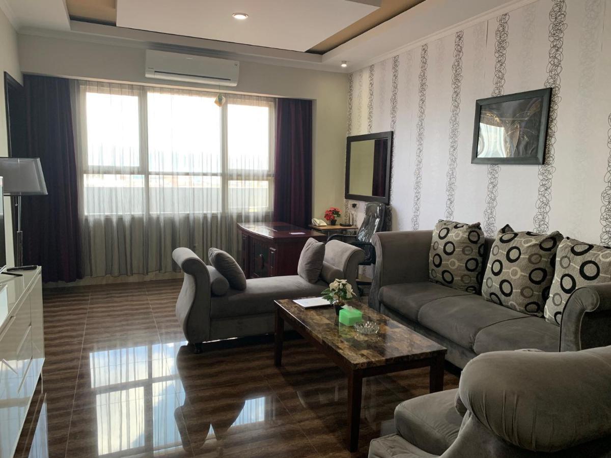 Pacific Hotel Ambon Eksteriør bilde